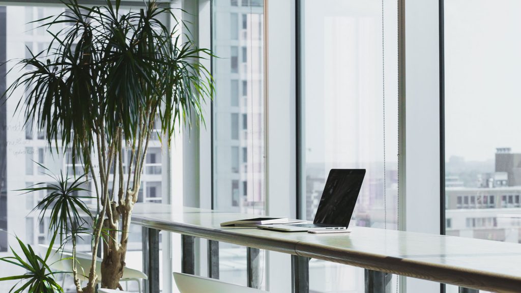 96% of employees see a relationship between productivity and satisfaction in the work environment
