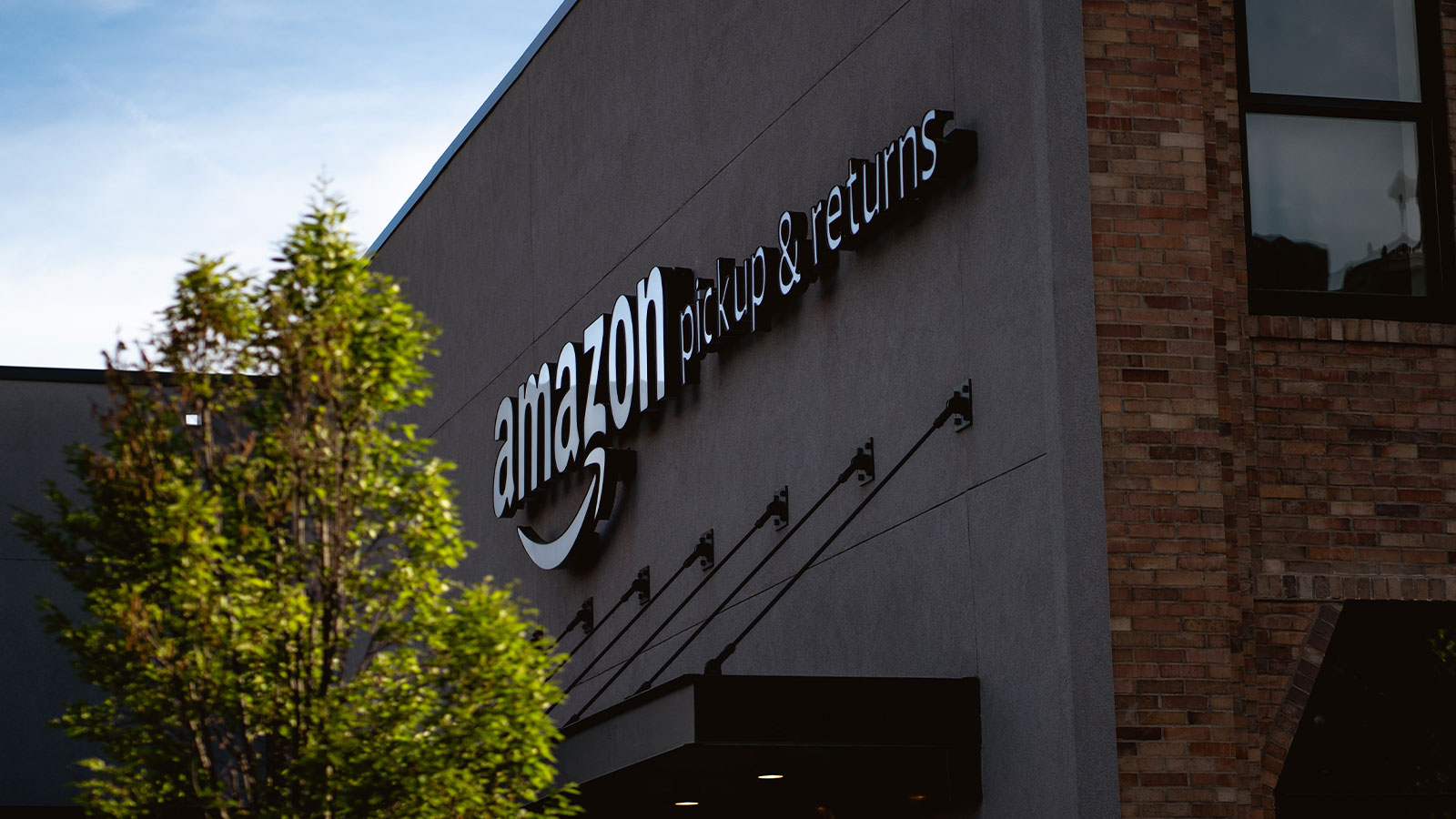 Amazon launches two initiatives aimed at selling returned or unsold products